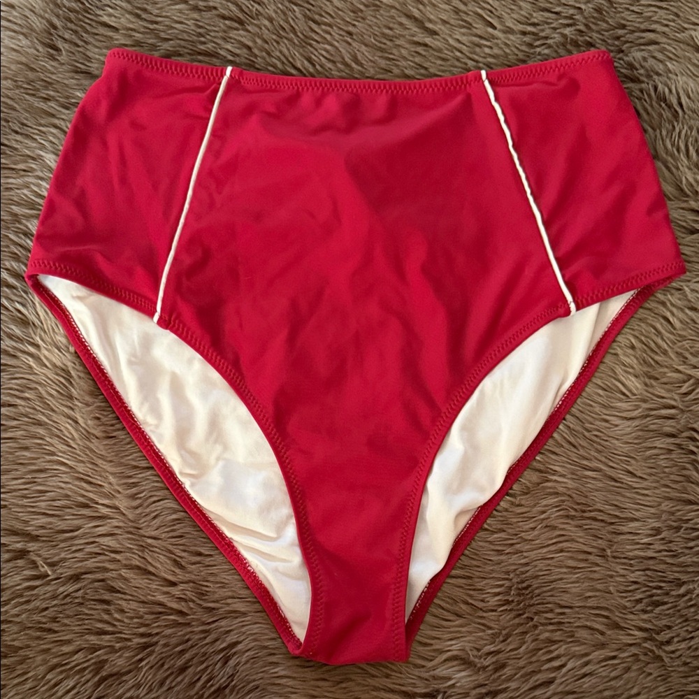 Cupshe Red High-Waist Bikini Bottoms with White Lining